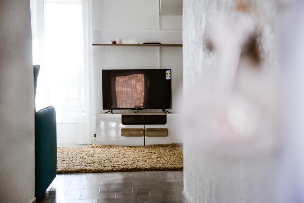 Iker Apartments Тиват Экстерьер фото
