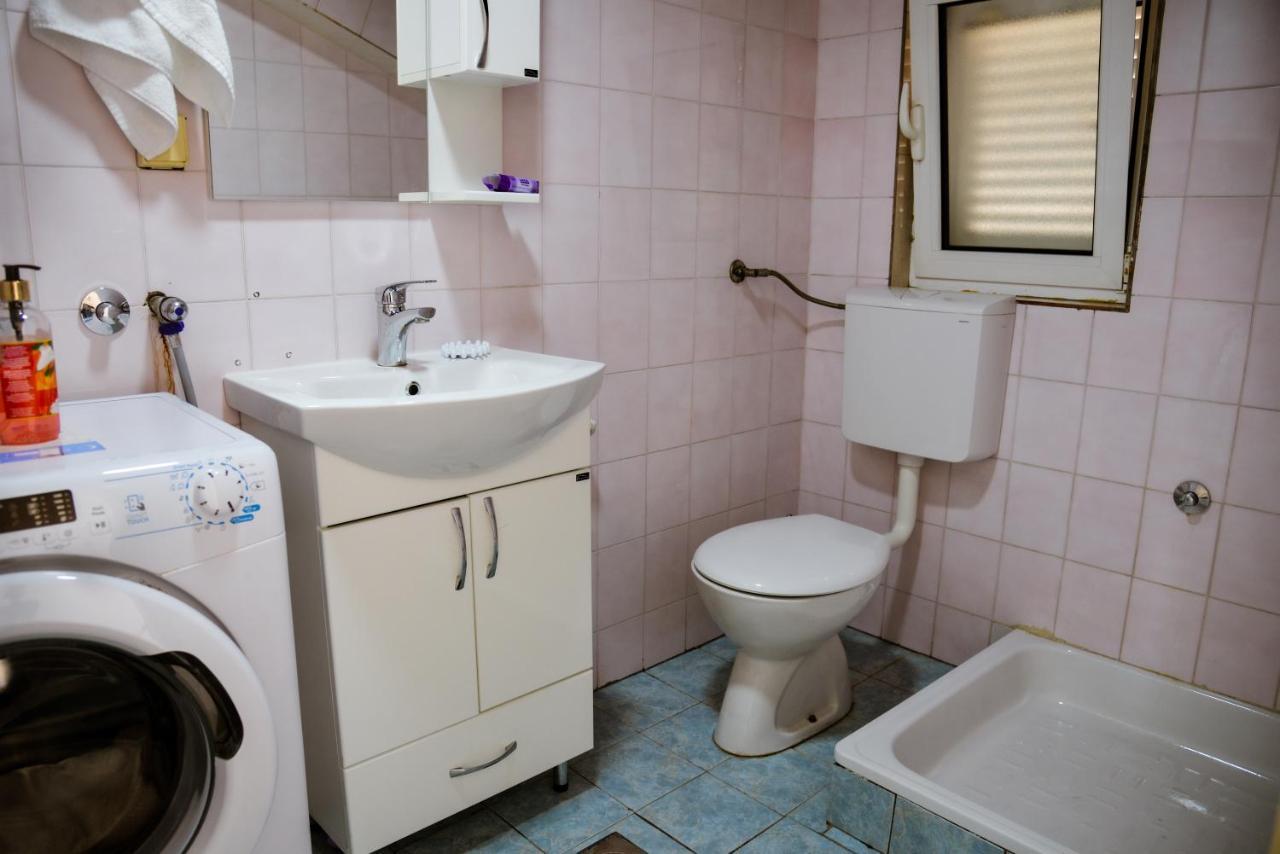 Iker Apartments Тиват Экстерьер фото