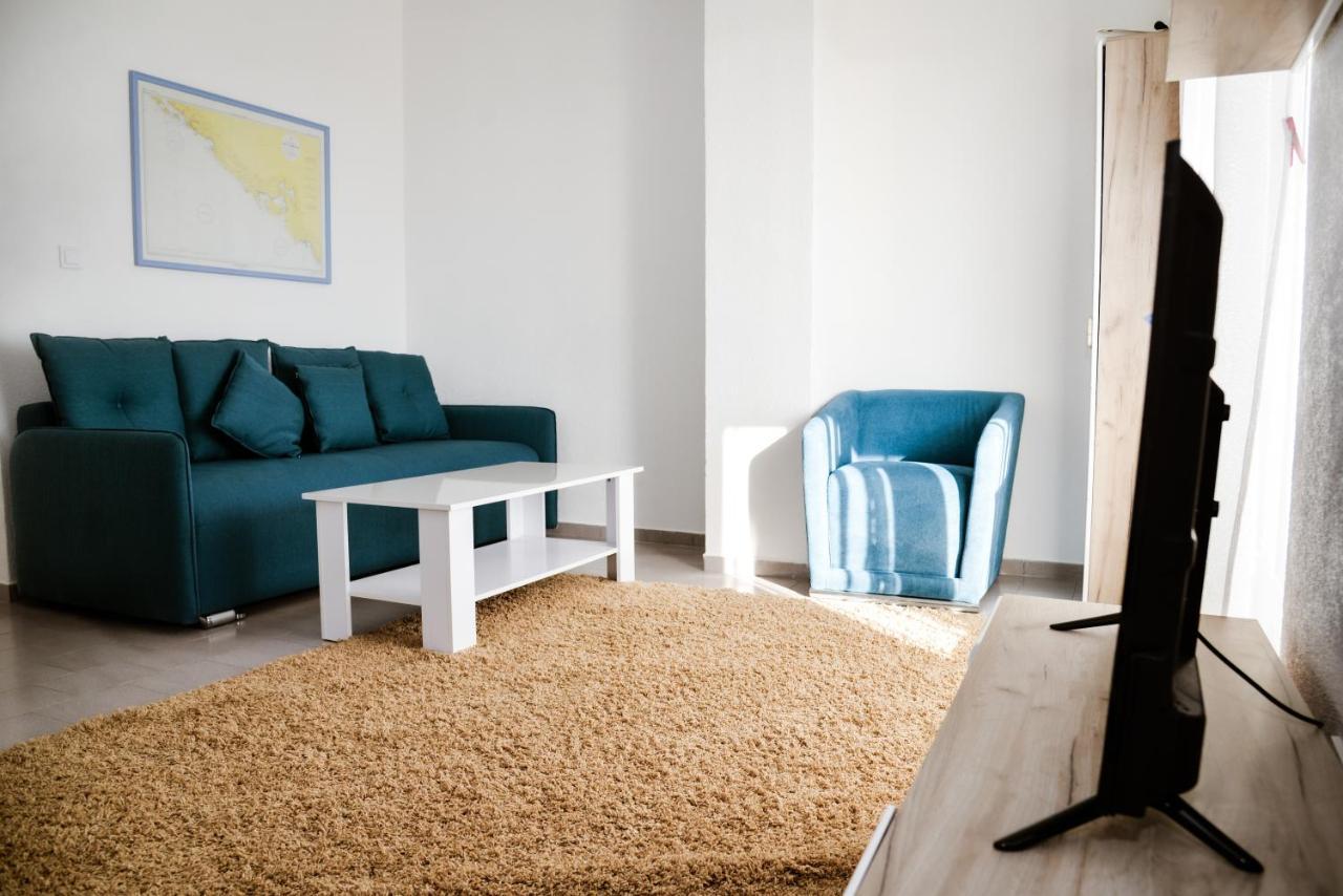 Iker Apartments Тиват Экстерьер фото