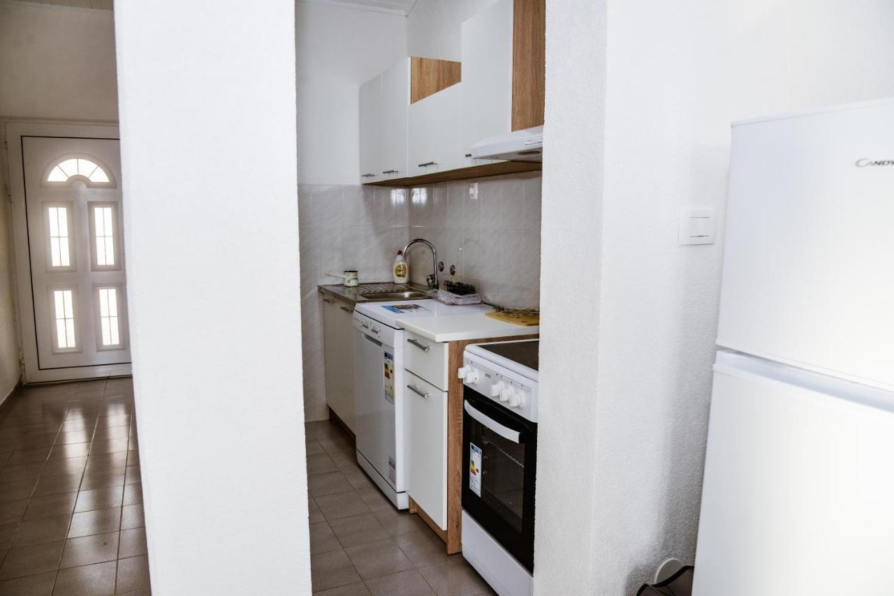 Iker Apartments Тиват Экстерьер фото