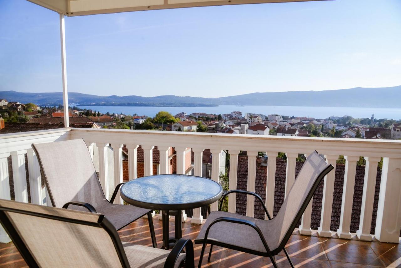 Iker Apartments Тиват Экстерьер фото