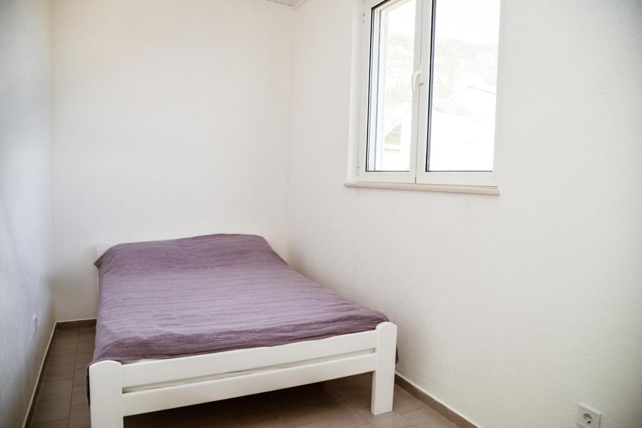Iker Apartments Тиват Экстерьер фото